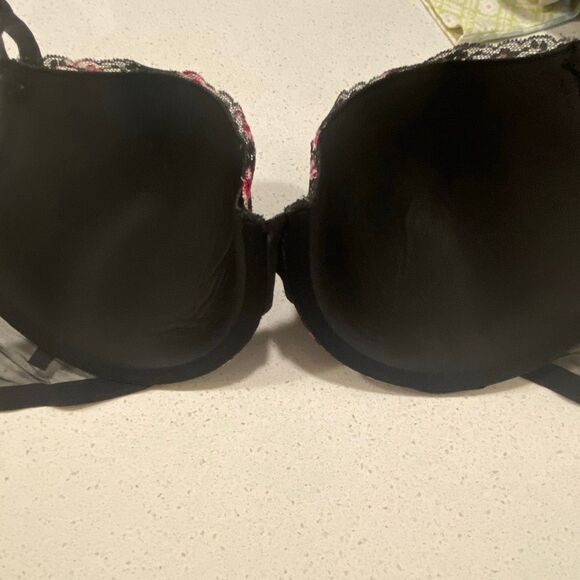 Victoria’s Secret bra lined Demi bra size 36DD - Picture 6 of 7